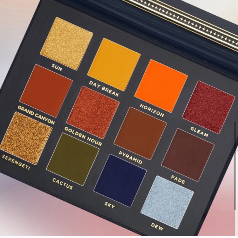 Ace Beaute Vintage Dawn Eyeshadow Palette BNIB